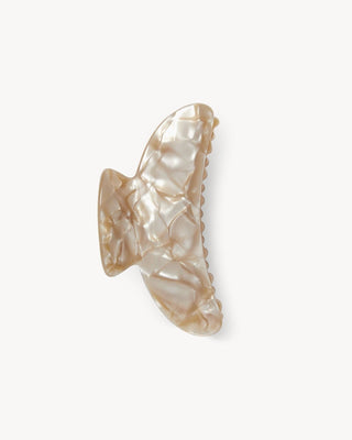 Grande Heirloom Claw in Sand Shell