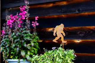 Bigfoot Silhouette Pick - Metal Garden Art