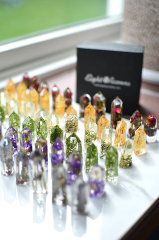 Mini Floral Crystal Tower Obelisk - Purple Statice