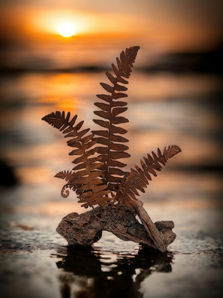 Medium Fern Leaf Tab - Metal Silhouette Garden Yard Home Art