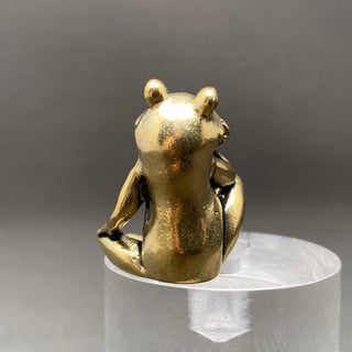 Vintage-Style Brass Sitting Frog Desktop Figurine